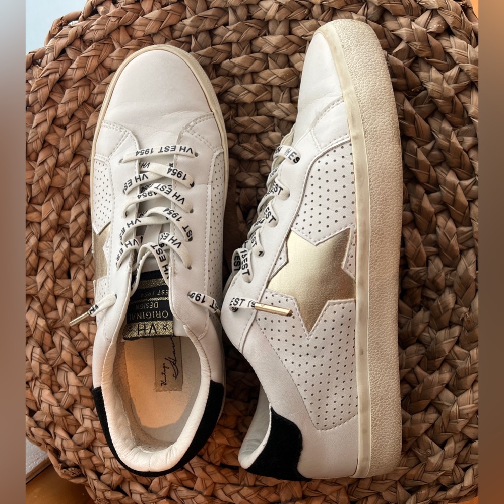 Vintage Havana’s  White and Black Sneakers